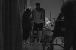 乌度卡：范弗里特因为药物作用头有点晕 不过已经在积极康复